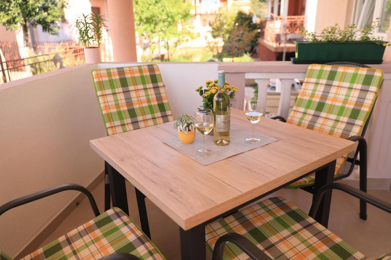 Apartman Zara Extérieur photo